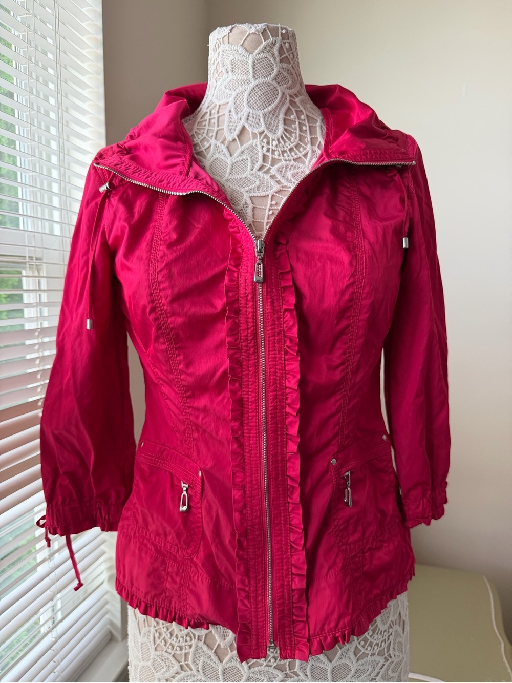 EUC Fuschia Barbie Pink White House Black Market Satin Utility Jacket Size 4